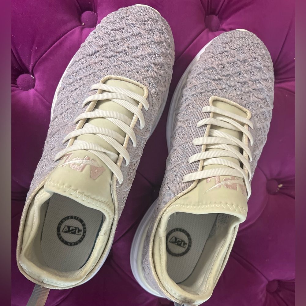 APL size 10 sneakers